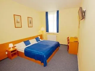 Hotel Adeba Plus 4*