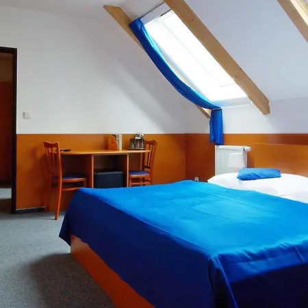 Adeba Отель Прага