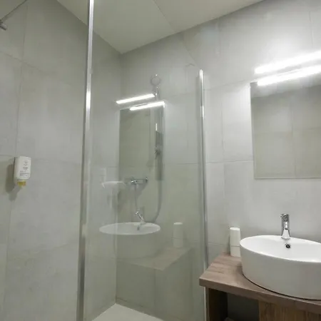 호텔 Adeba 프라하