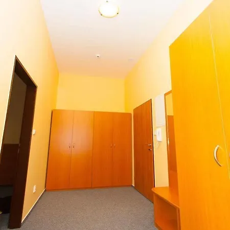 Hotel Adeba Plus