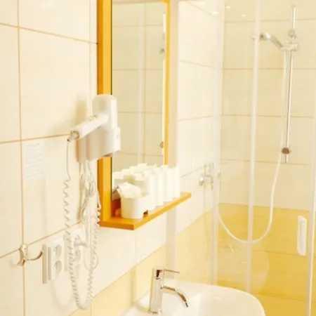 Adeba براغ