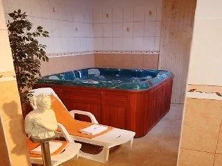 Adeba Отель 3*